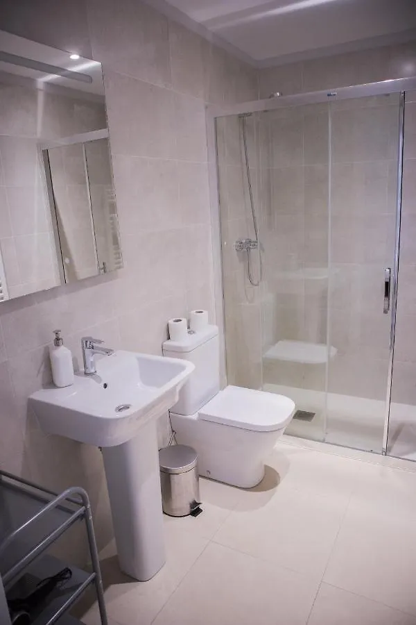 Апартаменты Plaza B - Local Rentss Сан-Себастьян 0*,